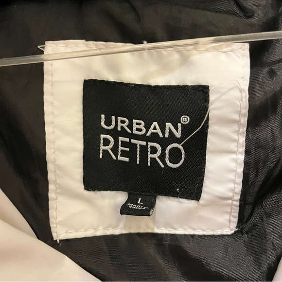 Urban white hooded puffer jacket - Picture 3 of 3